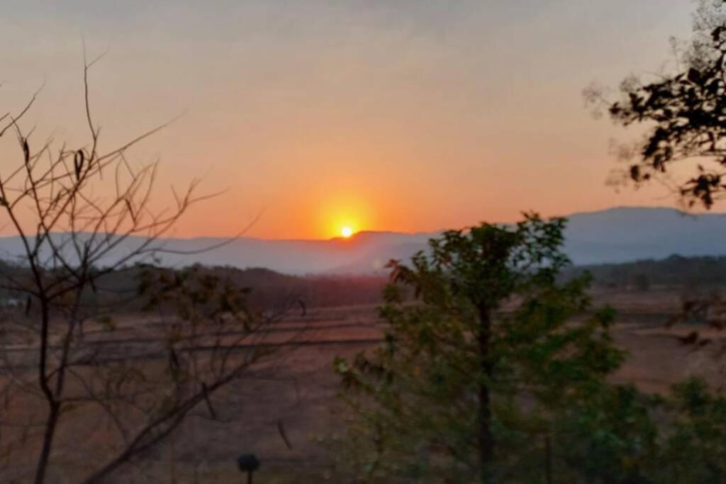 Karjat Villa Екстериор снимка