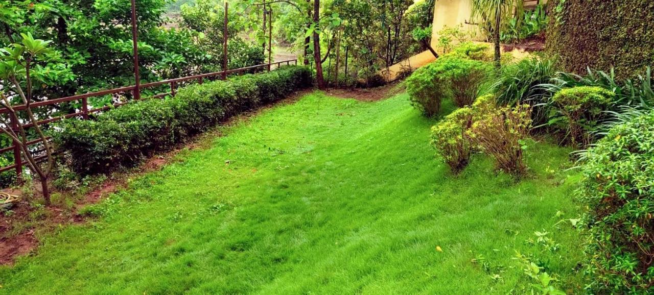 Karjat Villa Екстериор снимка