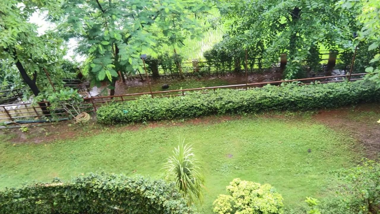 Karjat Villa Екстериор снимка