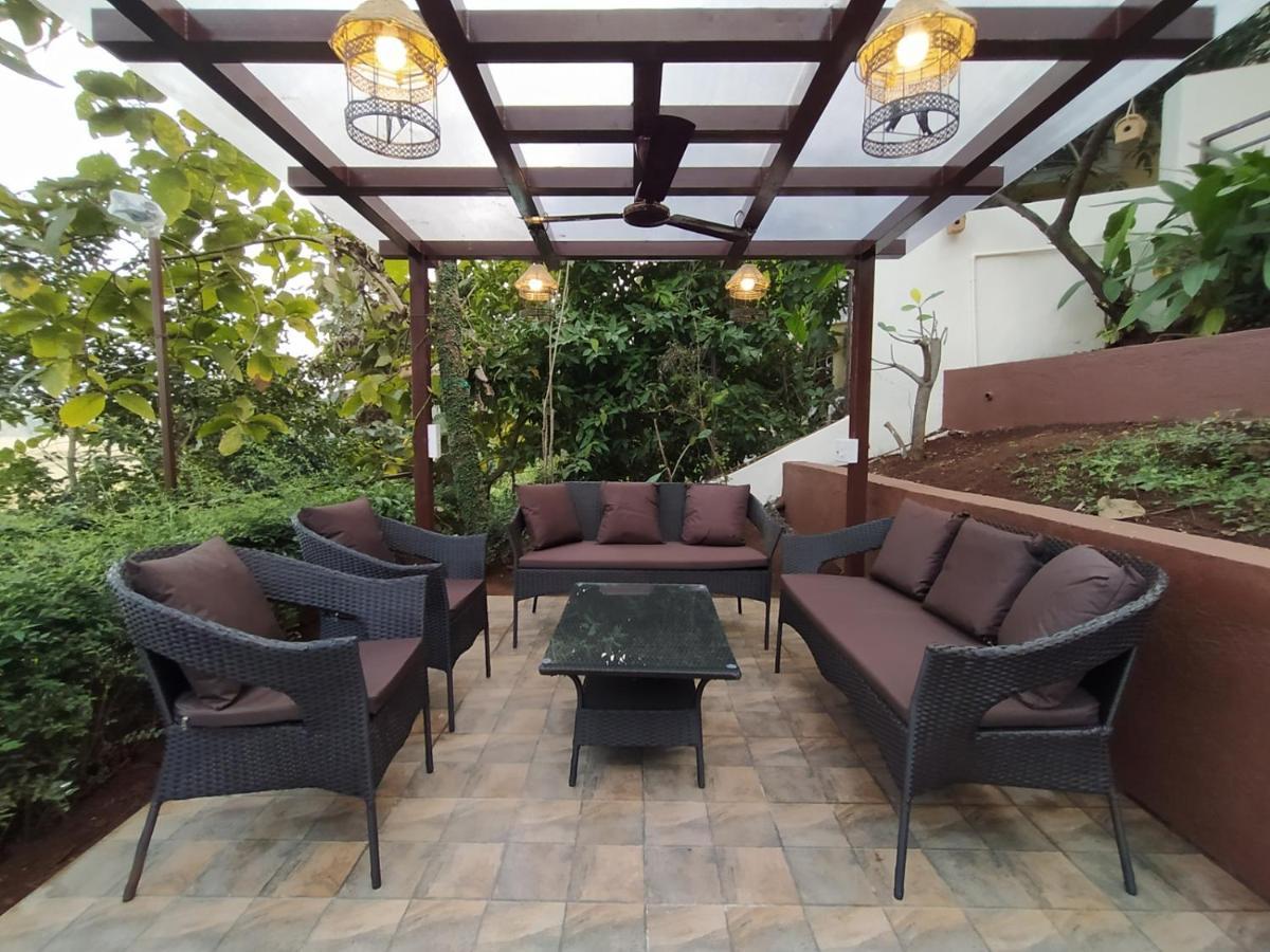 Karjat Villa Екстериор снимка