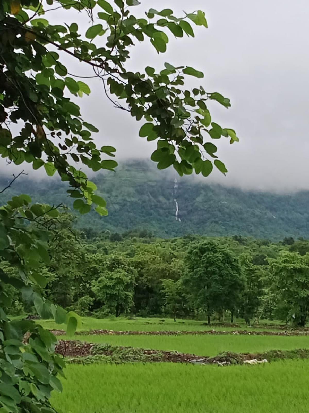 Karjat Villa Екстериор снимка